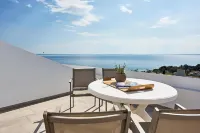 Glavas Inn Hotel - Ocean View