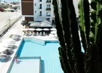 Naos Luxury Hotel - Rooftop Pools