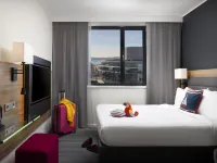 Moxy Southampton Hotels near Bargate