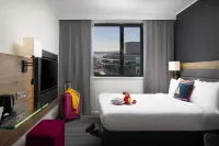 Moxy Southampton - Barer