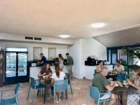 Sails Geraldton Accommodation - breakfast