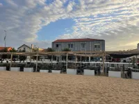 Acadie Saint Victor - Hôtel Restaurant - Face Mer - Chatelaillon Plage