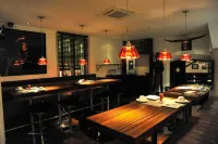 Hotel B Lodge - breakfast