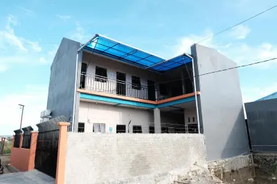 Rumah Marianne Hotels near MASDJID AL-AZHAR BELAKANG GOR, KAPLING