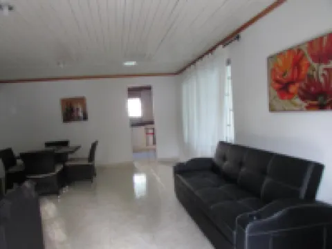 馬爾裏女士旅館及青年旅舍