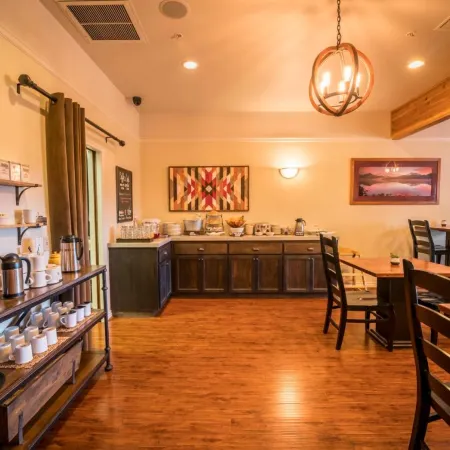 Pine Ridge Inn