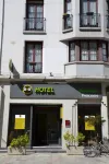 B&B Hotel Dijon Centre Hotel a 