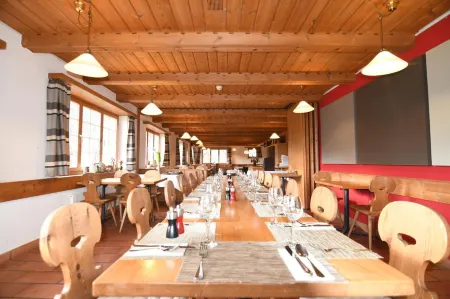 Hotel Ucliva Отели в г. Ладир