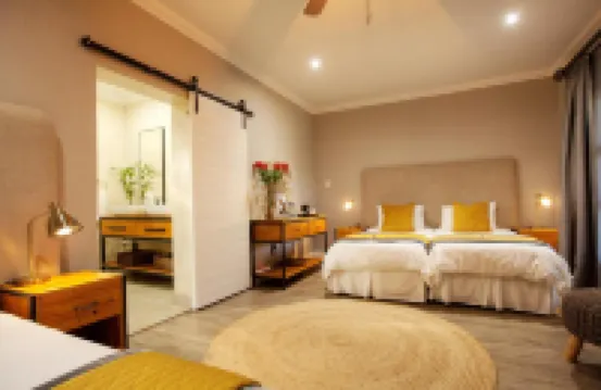 Addo Elephant Safari Lodge - Bellevue Forest Reserve