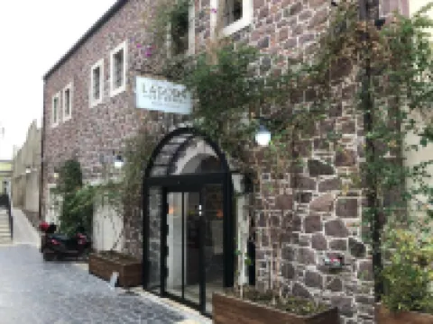 L'Agora Old Town Hotel & Bazaar Hotels near Agora of Smyrna