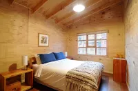 Hostal Palafito Waiwen Отели в г. 