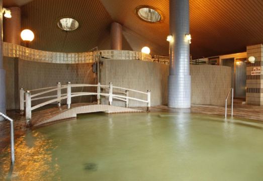 2. 호텔 애플 랜드..