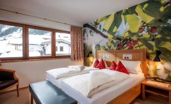 Natur- & Wanderhotel Tuxertal