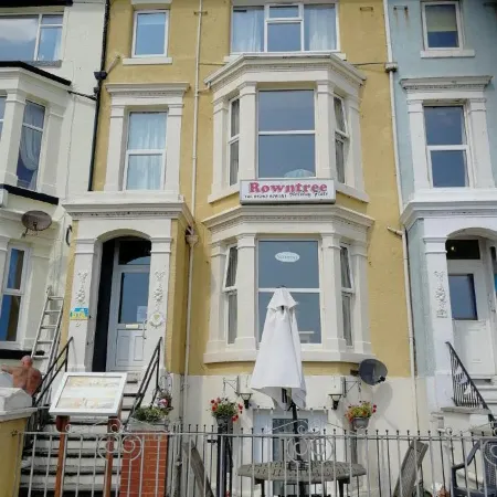 Rowntree Seaview Holiday Flats Small Double Room with No View