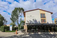 Grand Hotel Senica, Garni فنادق في Myjava