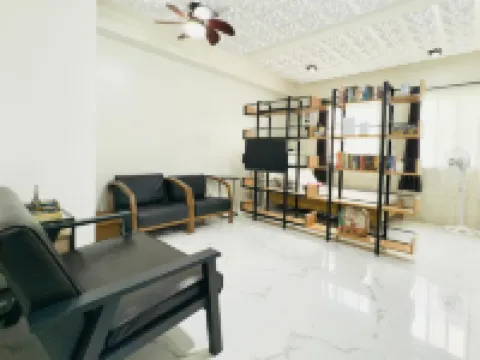 Modern Simplicity: Cozy @Nuvali Hotels in Calamba