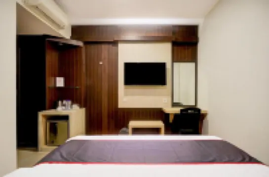 Townhouse Oak Batam near Grand Batam Mall formerly Lucky Star Hotel Hotels in Batam