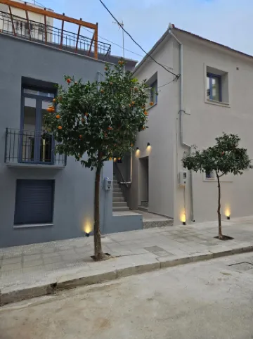 Canvas Color Your Stay