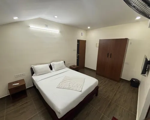 Casa Grand Hotels in Alwaye