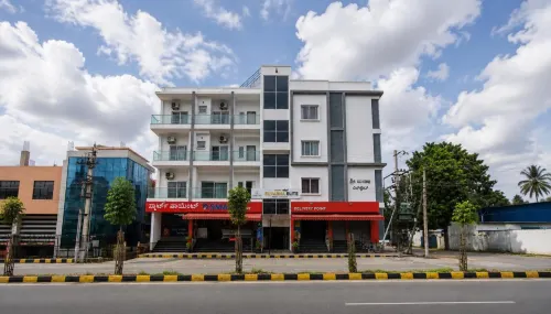 Suvarna Elite - Premium Apartment Hotel - Holiday Apartments