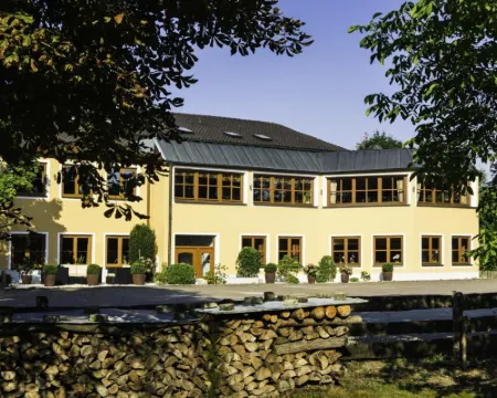 Landhotel Hallnberg Hotels in Walpertskirchen