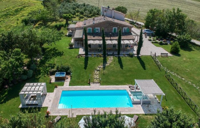 Le Maraclà Country House