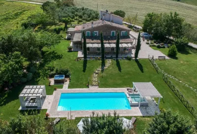 Le Maraclà Country House فنادق في Jesi