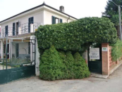 Villa Le Rose Hotel a Cavour