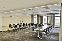 Mercure Wiazowna Brant Hotels in Jozefow