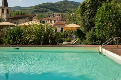 Relais Del Maro Hotels near Bennet