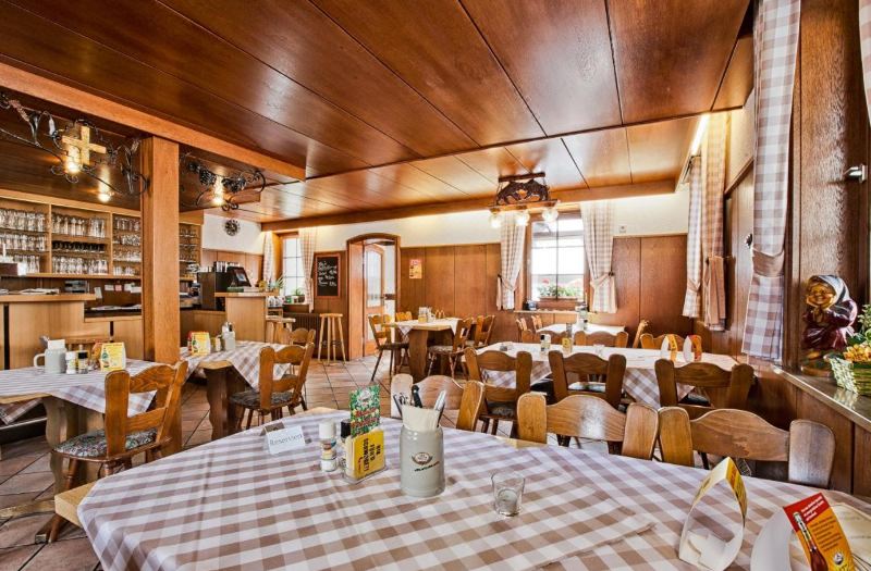 Landgasthaus Kreuz Beim Tom photo 2