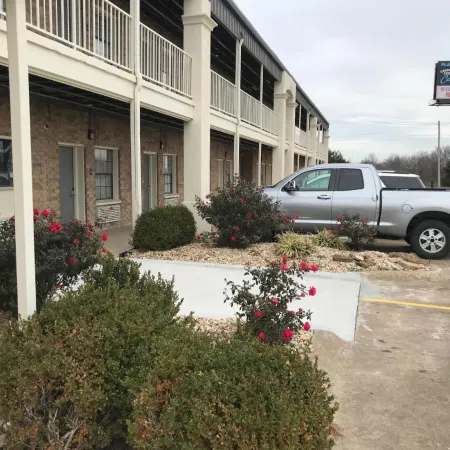 Walnut Inn - Checotah