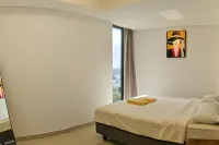 Lovina 1615 at Pollux Meisterstadt 巴淡島中心碼頭附近的飯店