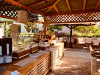 Sunny Garden Aparthotel