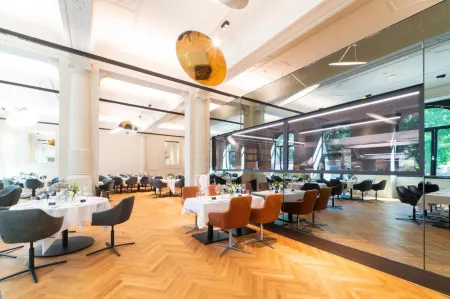 Hotel Kaiserhof Ravensburg Отели в г. Берг