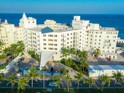 Cyan Cancun Resort & Spa