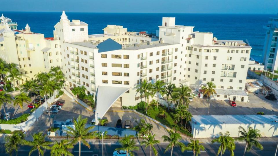 Cyan Cancun Resort & Spa