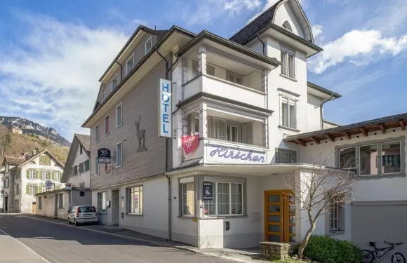 海申背包客住宿及酒吧旅舍