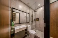 Cove Equatoria Hotels in Curug