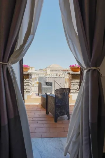 Arch Rome Suites