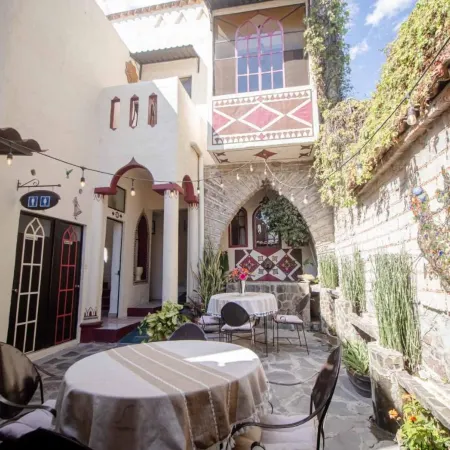 Hotel Casa Blanca