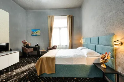 Palace Bulevard Inn Hotels in 