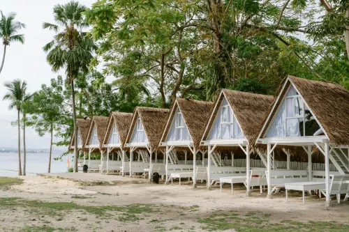 Manawari Beach Resort