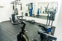 Hotel Pinares Plaza - Phòng tập thể hình