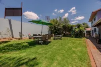 Phindulo Bed and Breakfast - No Loadshedding, Smart TVs & unlimited free fibre wifi - 朝食