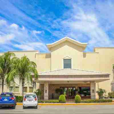 Fresno Galerias Hotel Exterior