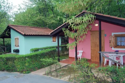 卡拉維爾露營村