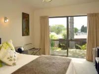 B&B@The Redwoods Hotels near Redwoods – Whakarewarewa Forest
