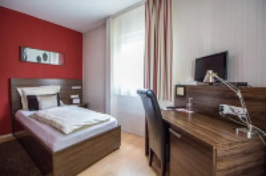 Landhotel Wolfschlugen Hotels in Nürtingen