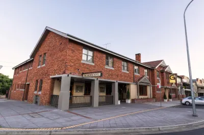 喬治飯店 Charles Sturt University附近的飯店